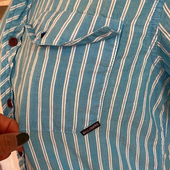 BILLABONG Blouses 👚  - Picture 6 of 13